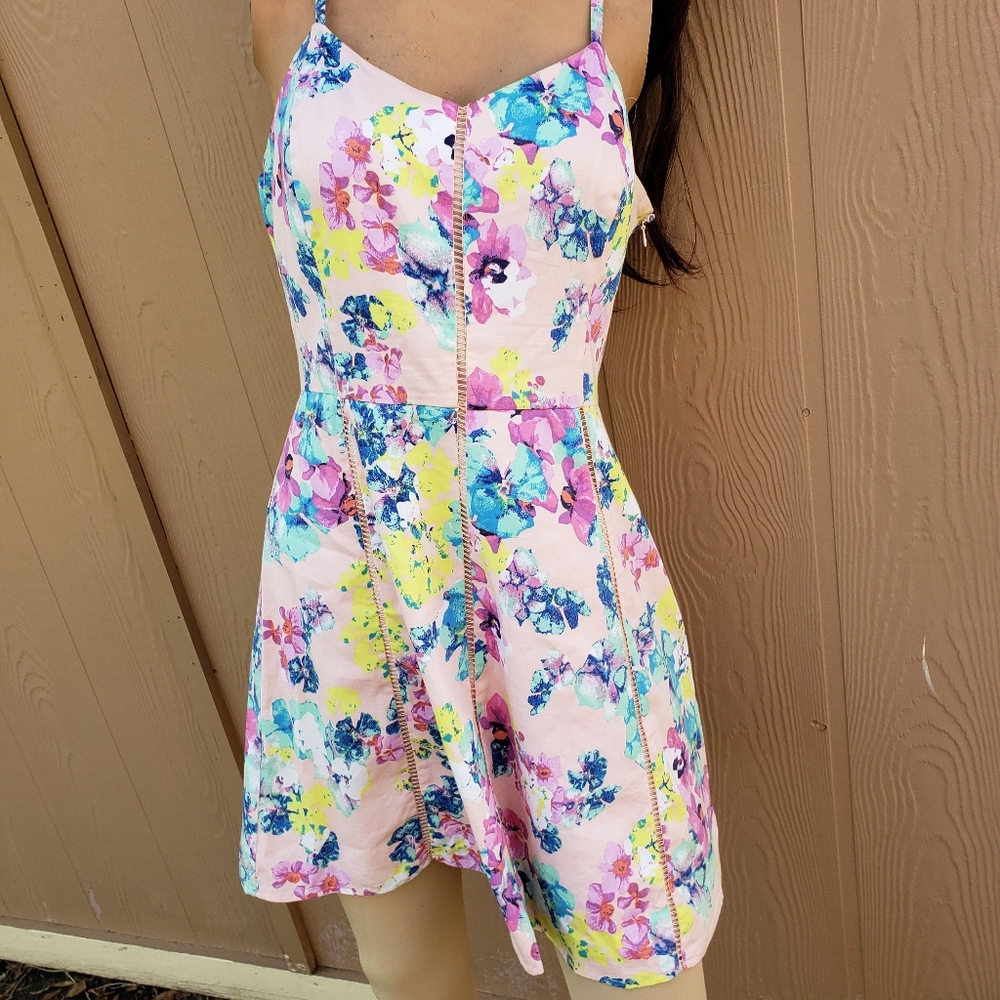 Pink floral mini dress, Candie's size 11, v-neck